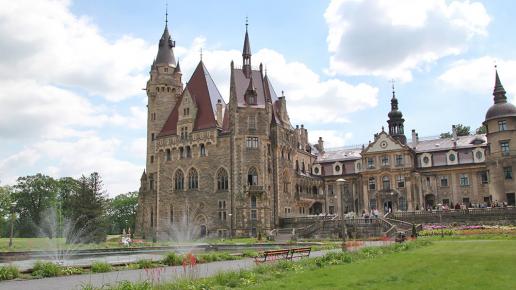 Zamek Pałac w Mosznej