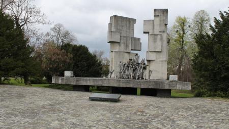 Pomnik Zwycięstwa nad faszyzmem w Brzegu - zdjęcie