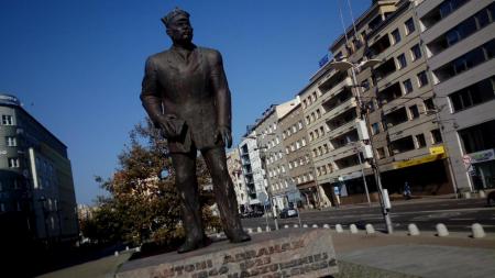 Pomnik Antoniego Abrachama w Gdyni - zdjęcie