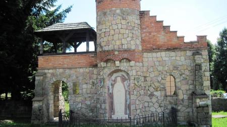 Pomnik księżniczki Anny Świdnickiej w Czermnej - zdjęcie