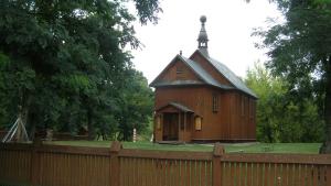Drewniany kościół w Krzyczewie - zdjęcie