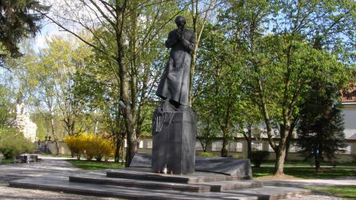 Pomnik księdza Popiełuszki w Białymstoku, Joanna