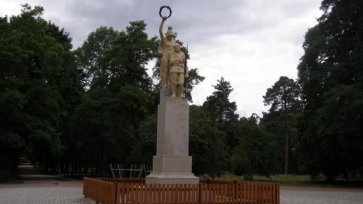 Pomnik 42. Pułku Piechoty w Białymstoku, Joanna
