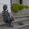 Miniatura Dzieci Głogowskie - dziewczynka z gołębiami