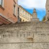 Wielkie schody w Tarnowie, prowadzą na Rynek