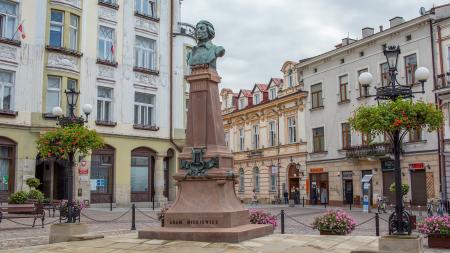Pomnik Mickiewicza w Tarnowie - zdjęcie