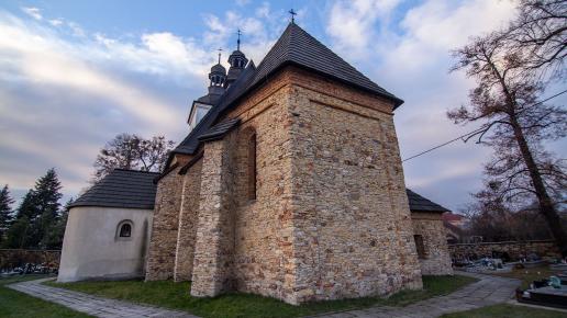 Stary kościół w Starych Tarnowicach