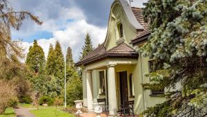 Plebania w Sławkowie - zdjęcie