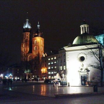 Nocny spacer ulicami Krakowa - zdjęcie