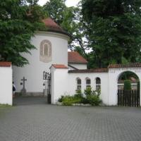 Klasztor sióstr służebniczek, Jan Paradowski