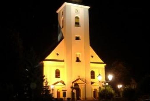 kościół św.Piotra i Pawła-nocą, gaba