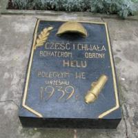 Pomnik upamiętniający Obrońców Helu z 1939 roku., Darek
