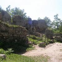 W ruinach zamku Smoleń, Edward Krężel