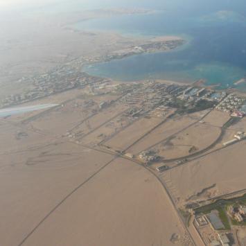 Landing at Hurghada... - zdjęcie