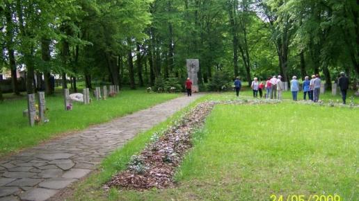 Panteon Pamięci Narodowej na cmentarzu komunalnym w Bobolicach, Tadeusz - WIARUSY