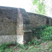 Mur obronny wokół Kościoła św. Szymona i Tadeusza, Darek