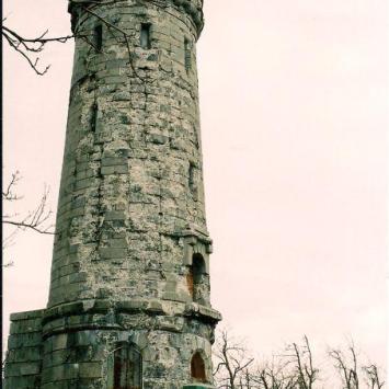 Wielka sowa - kamienna wieża widokowa do remontu, Tadeusz Walkowicz