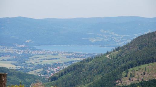 Widok na Jezioro Żywickie, Ania