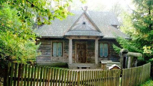 Skansen Kurpiowski w Nowogrodzie. Leśniczówka z Zawodzia, Magdalena Kosek