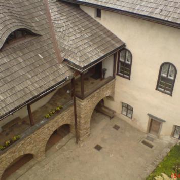 dziedziniec zamku w Niedzicy, Beata Z