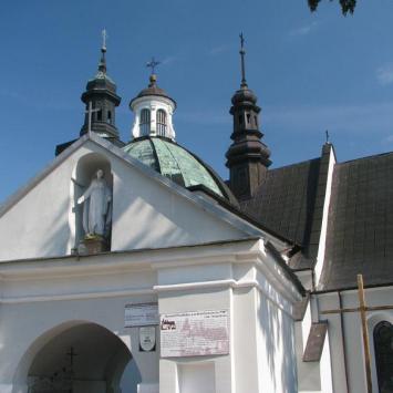 Kościół w Kurozwękach