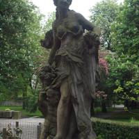  Rzeźby w parku , Tadeusz Walkowicz