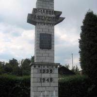 Pomnik Ofiarom Faszyzmu Dąbrowa Narodowa, Roman Świątkowski