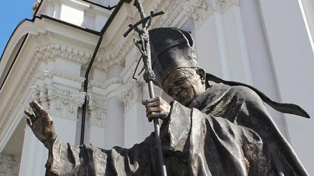 Pomnik Papieża Jana Pawła II w Wadowicach - zdjęcie