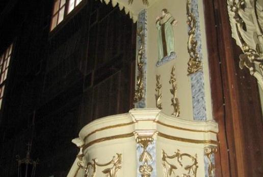 drewniana ambona zdobiona rzeźbami czterech ewangelistów, Danuta