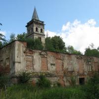 Opuszczony w 1971 r. pałac popadał w ruinę i do dnia dzisiejszego taką pozostaje, Danuta