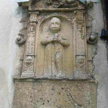 nagrobki na ścianie kościoła w Starej Kamienicy, Danuta