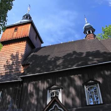 Drewniany kościół w Starej Wsi