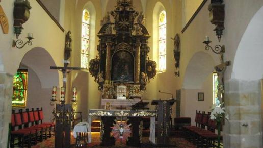 wnętrze kościoła w Starej Kamienicy- ołtarz, Danuta