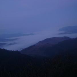 Wschód Słońca nad Pieninami, a w dolinkach mgła :), DoRi