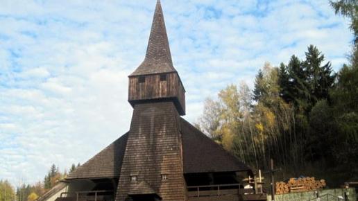 Drewniany kościół pw. Św. Znalezienia Krzyża Świętego (wieża z XVI wieku) , Roman Świątkowski