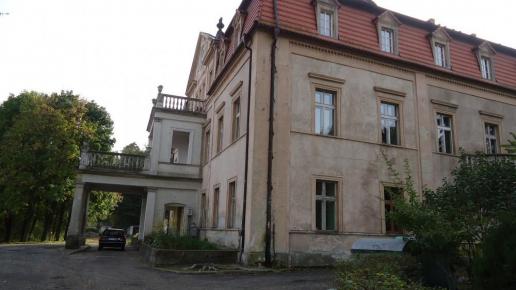 Pałac, Ela