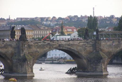 widok na most Karola, Danusia