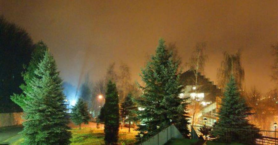 Ustroń nocą i w jesiennej mgle - zdjęcie