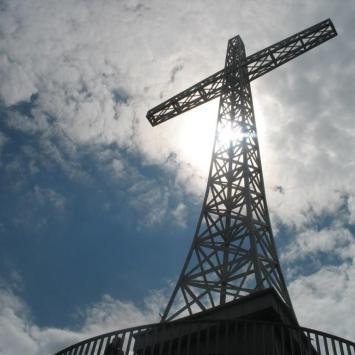 Krzyż na Miejskiej Górze w Limanowej