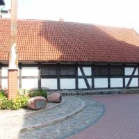 dom z muru pruskiego, mokunka