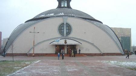 Kościół Iglo w Stalowej Woli - zdjęcie