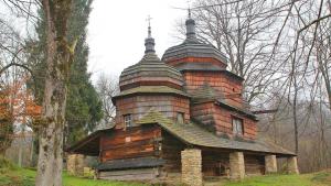 Drewniana cerkiew w Piątkowej - zdjęcie