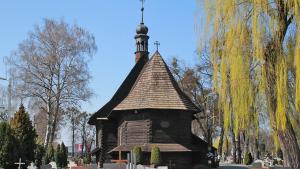 Drewniany kościół w Strzelcach Opolskich - zdjęcie