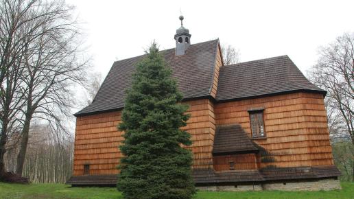Drewniany kościół w Bachórcu