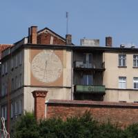 Kamienica przy ul.Łaziennej z zegarem słonecznym, Marcin_Henioo