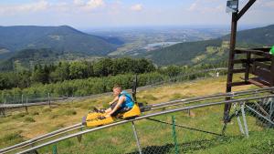 Tor saneczkowy na Górze Żar - zdjęcie