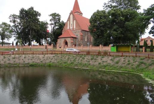 Kościół odbity w wodzie, Marcin_Henioo