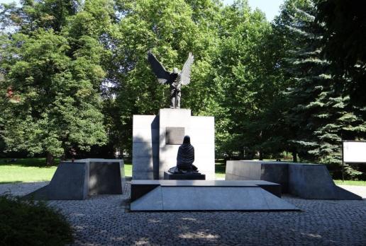 Pomnik Ofiar Zbrodni Katyńskiej, Marcin_Henioo
