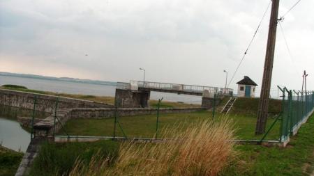 Zapora na Jeziorze Otmuchowskim - zdjęcie