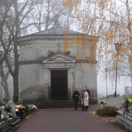 Neoklasycystyczna kaplica rodu von Kalksten na starym cmentarzu, Marcin_Henioo